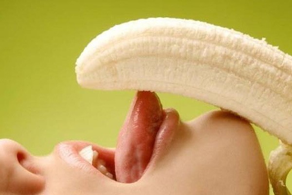 Banana lick